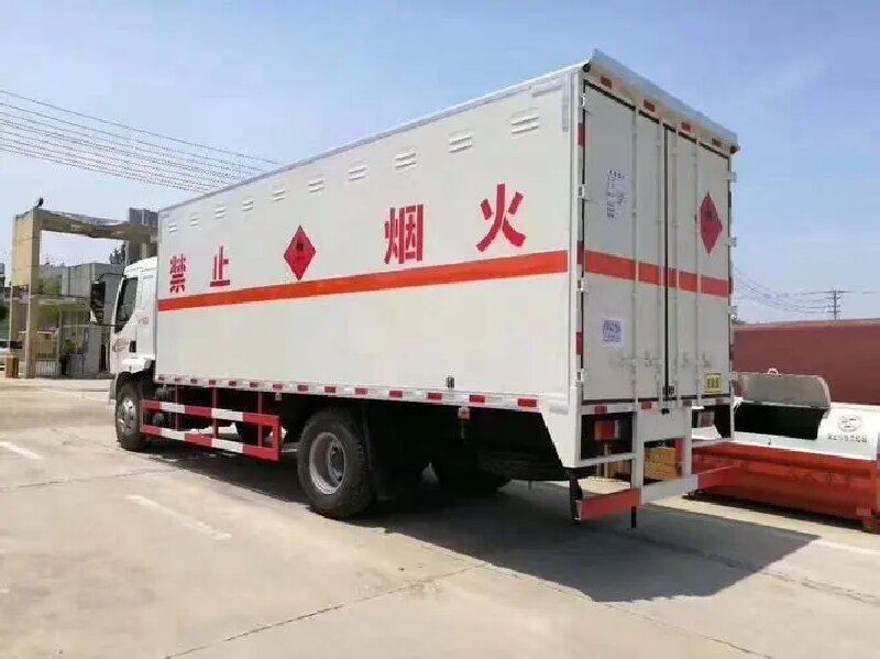 蘇州到新河危險(xiǎn)品運(yùn)輸